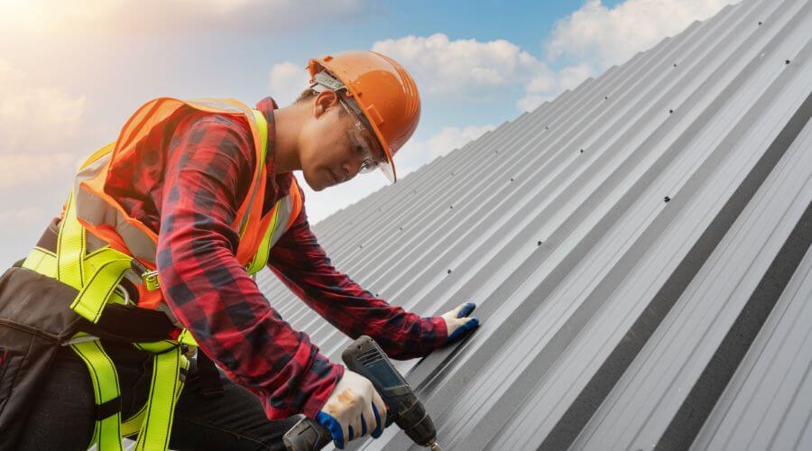Professional metal roof installation in Concord, IL